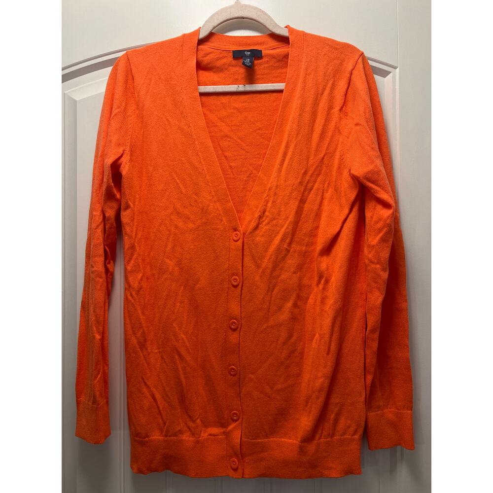 Gap Women’s Button Front Long Sleeve Casual Cozy Cardigan Sweater Size M Orange